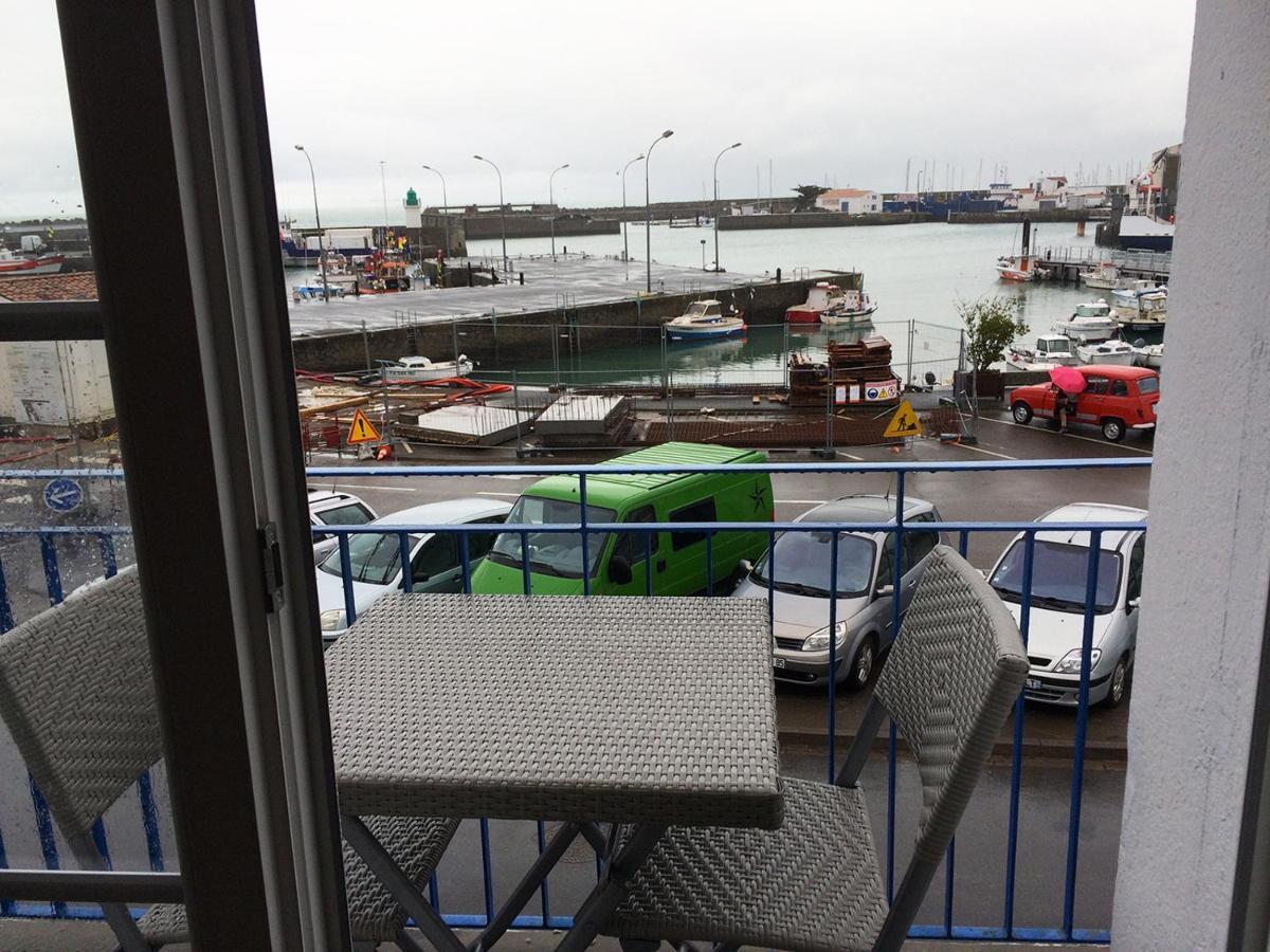 Escale Avec Vue Mer Sur Les Quais De L'Ile D'Yeu Exterior photo